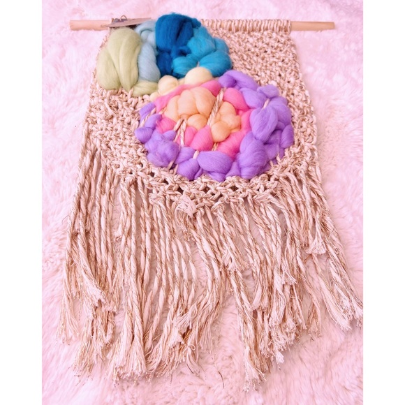 Moving Sale! NWT Wool/Cotton Macrame Wall Hanging Custom Alaskan Made - Picture 4 of 8